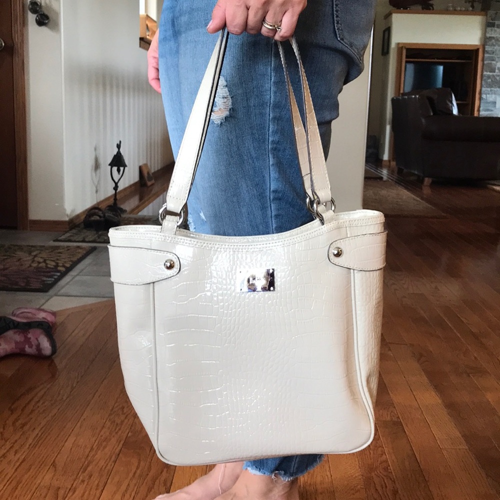 Liz & Co purse